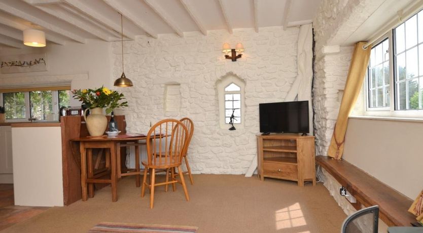 Photo of 1 Bed in Sheldon