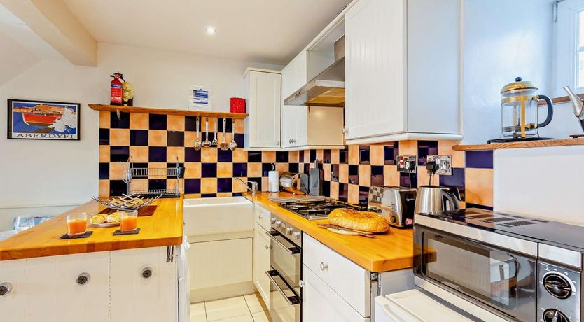 Photo of 2 Bed in Aberdovey