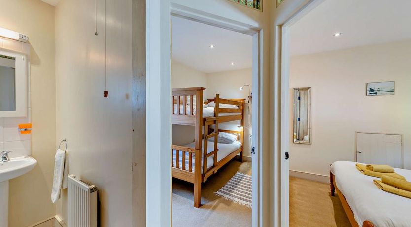 Photo of 2 Bed in Aberdovey