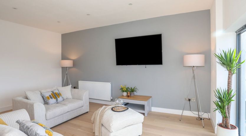 Photo of Bryn Min Manton Apartment