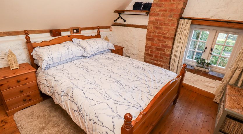 Photo of Old Blacksmiths Cottage