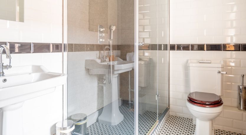 Photo of Lakeland Rest