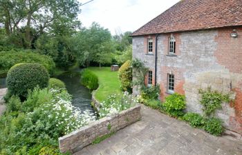 Cygnet Feather Holiday Cottage