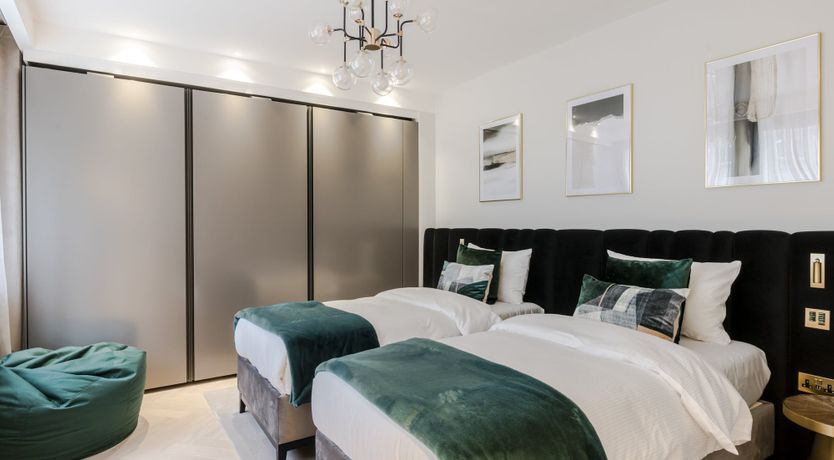 Photo of Feeling Glam