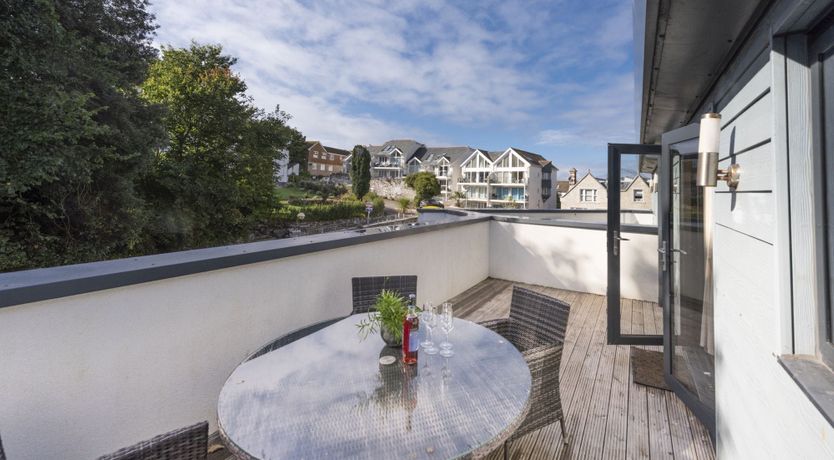 Photo of Drifting On A Memory