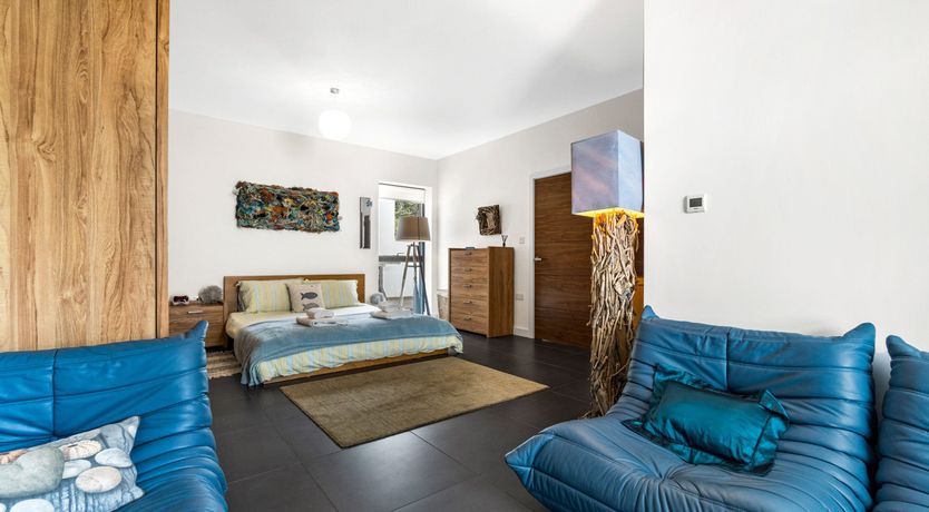 Photo of Fly Away Seabird