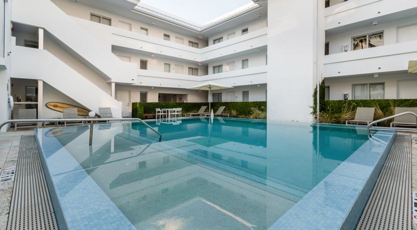 Photo of Eddie and Honey