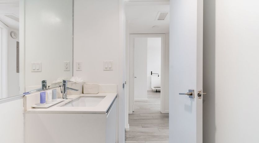 Photo of Eddie and Honey