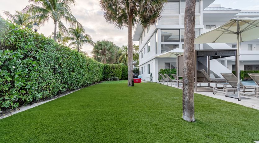 Photo of Eddie and Honey