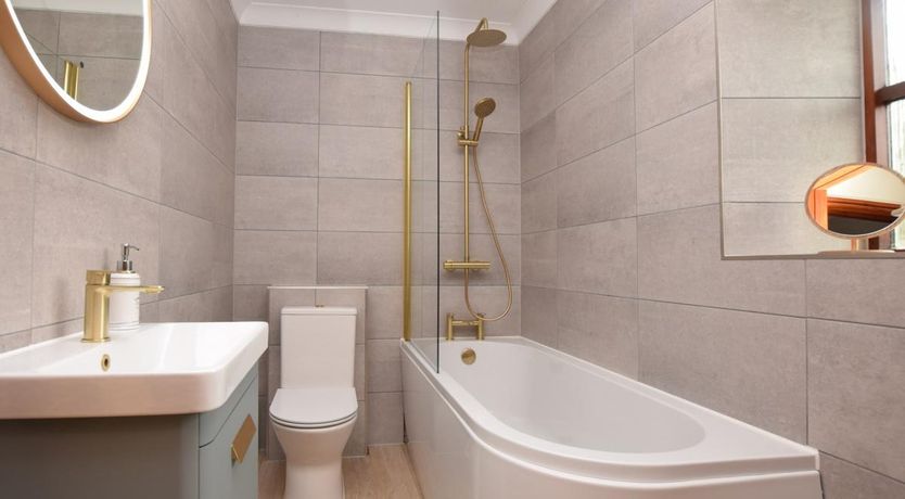 Photo of 2 Bed in Clynderwen