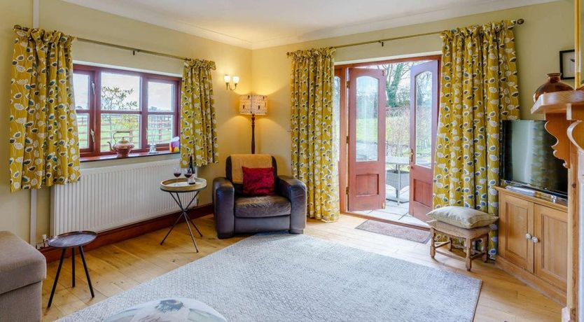 Photo of 2 Bed in Clynderwen