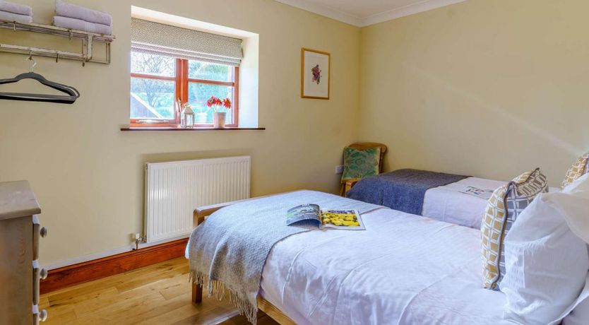 Photo of 2 Bed in Clynderwen