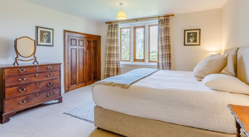 Photo of 8 Bed in Abbots Bromley