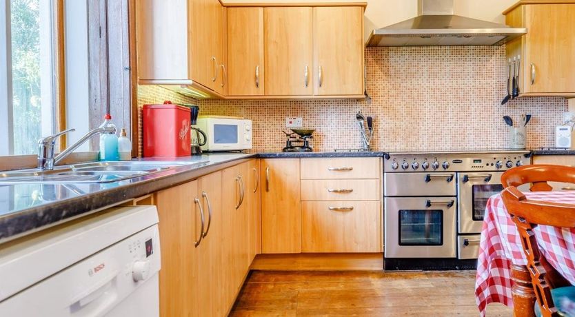 Photo of 8 Bed in Abbots Bromley