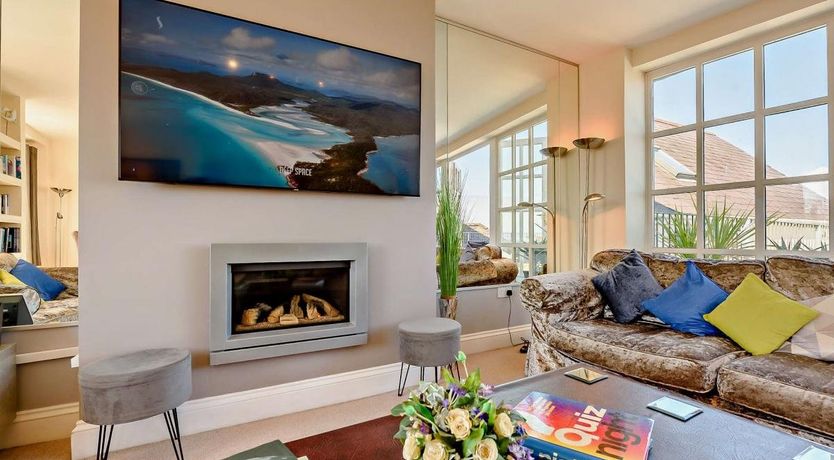 Photo of 5 Bed in Tenby