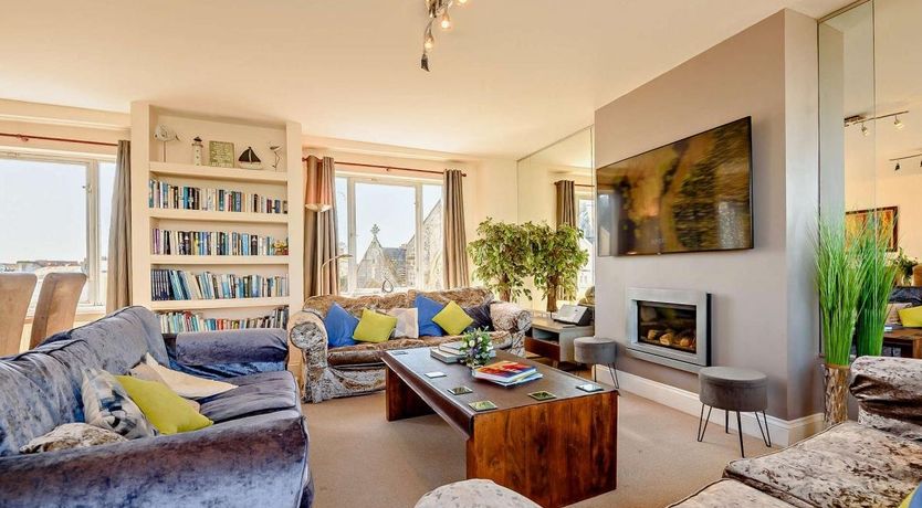 Photo of 5 Bed in Tenby