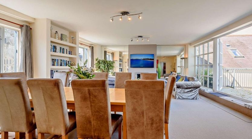 Photo of 5 Bed in Tenby