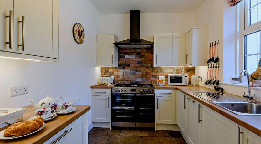 Photo of 3 Bed in Bognor Regis