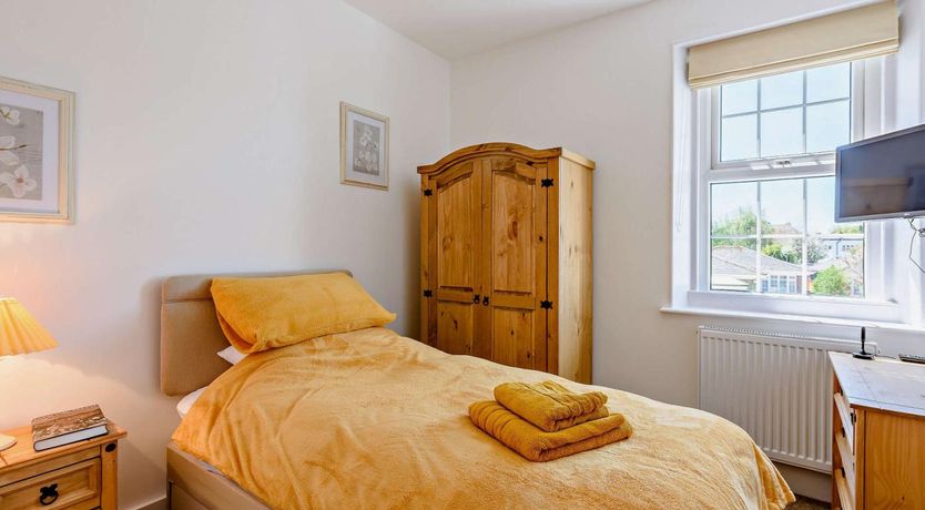 Photo of 3 Bed in Bognor Regis