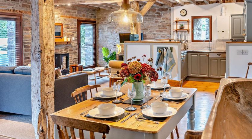 Photo of 2 Bed in Llangorse