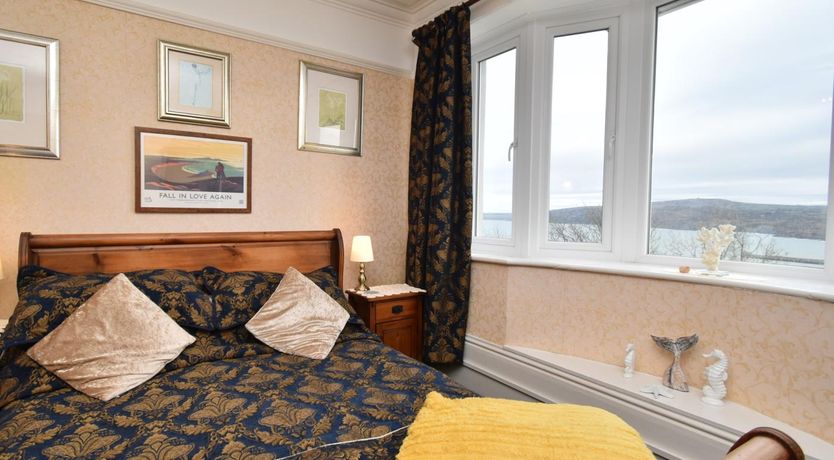 Photo of 1 Bed in Goodwick