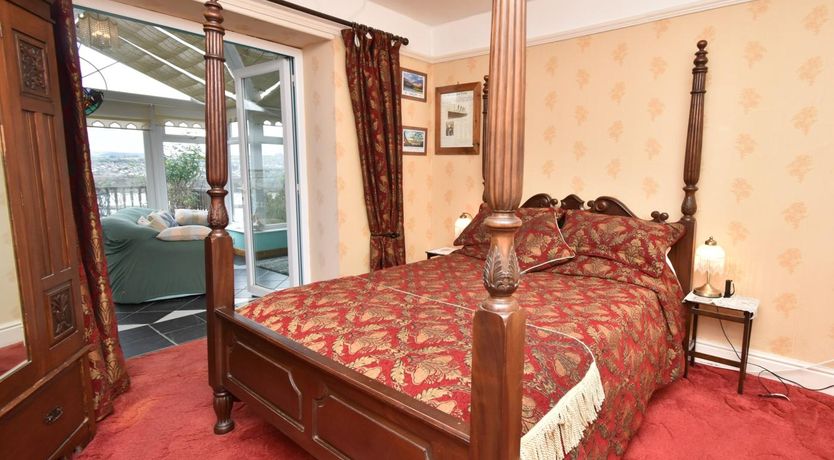 Photo of 1 Bed in Goodwick