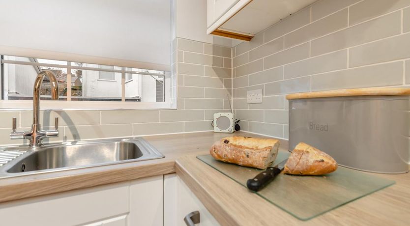 Photo of 2 Bed in Tenby