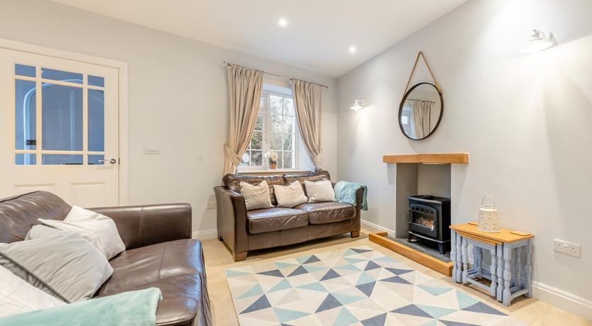 Photo of 2 Bed in Tenby