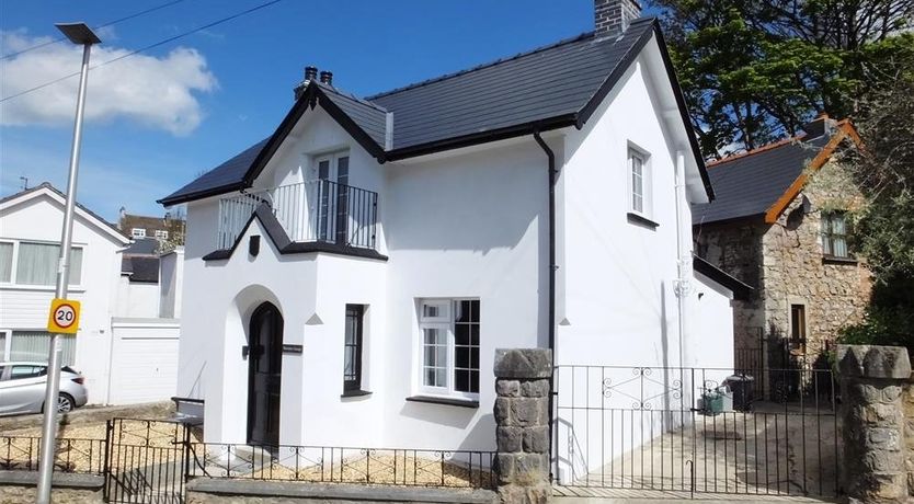 Photo of Cottage in West Wales