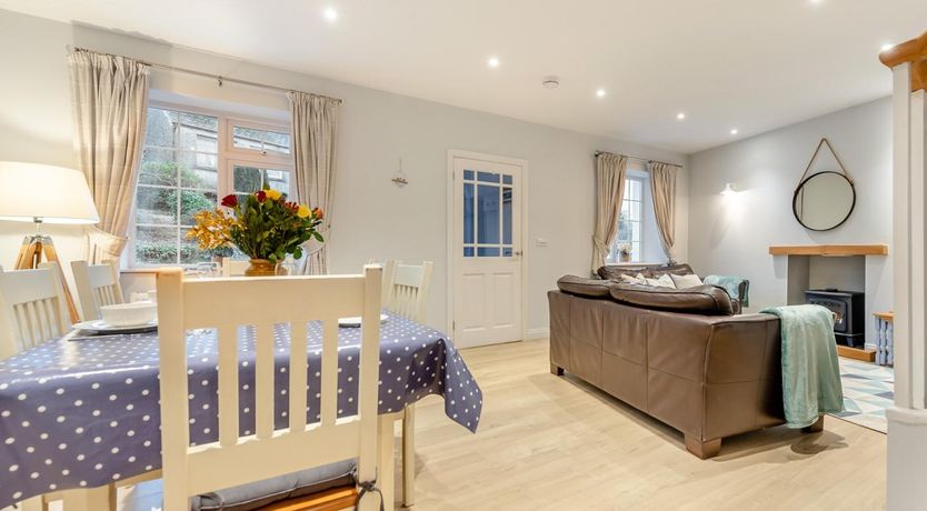Photo of 2 Bed in Tenby