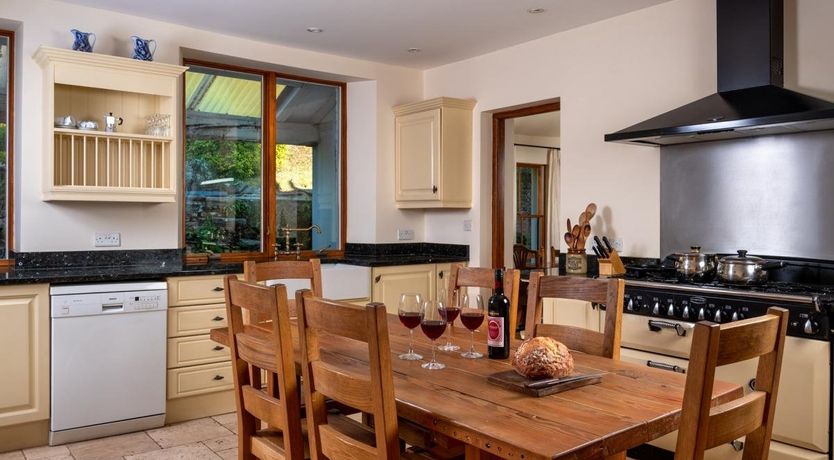 Photo of 2 Bed in Talybont-on-Usk