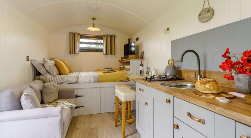 Photo of 1 Bed in Lampeter Velfrey