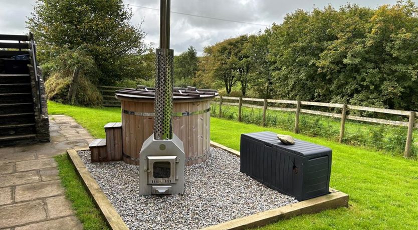 Photo of 2 Bed in Challacombe