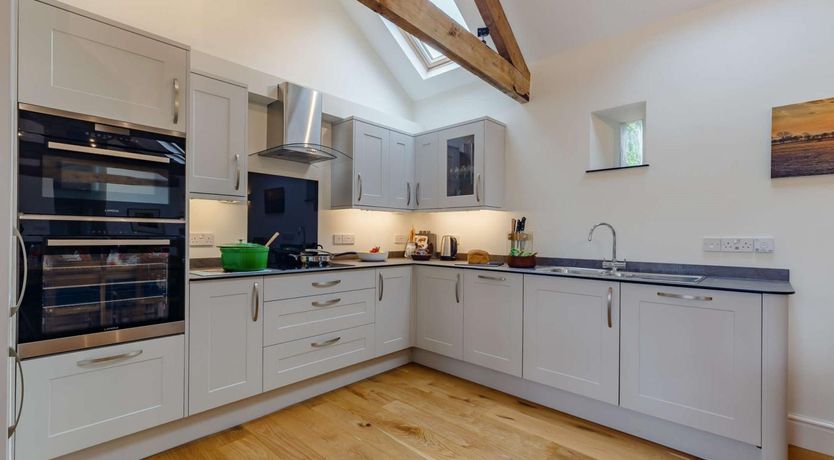 Photo of 4 Bed in Sherborne