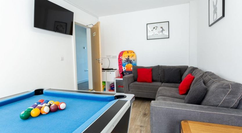 Photo of 4 Bed in Westward Ho