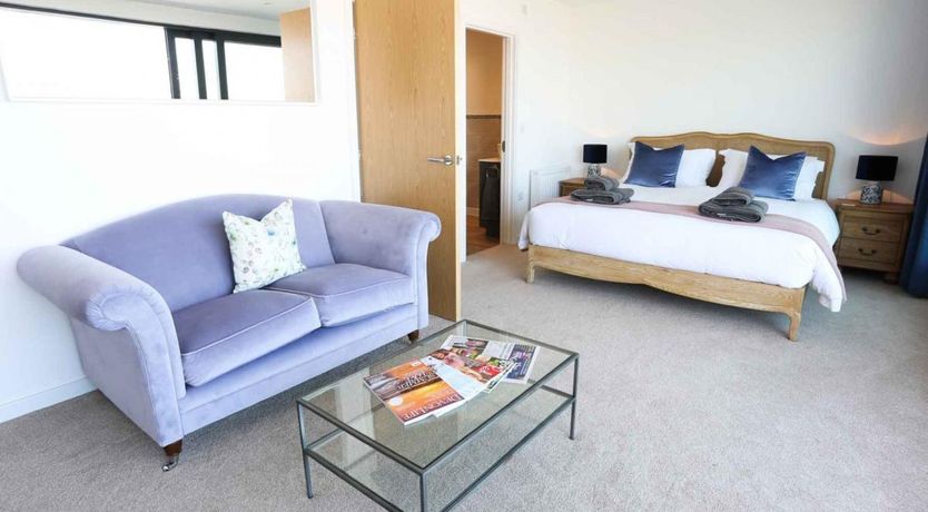 Photo of 4 Bed in Westward Ho