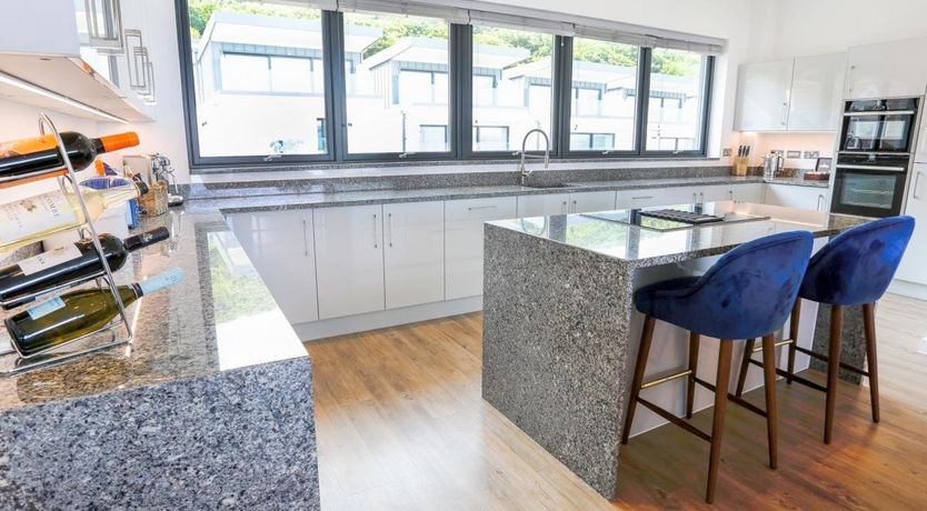 Photo of 4 Bed in Westward Ho