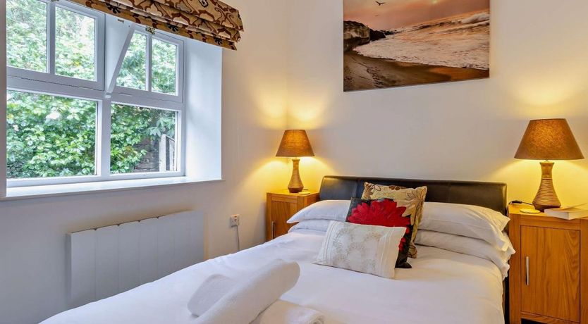 Photo of 2 Bed in Aberdovey