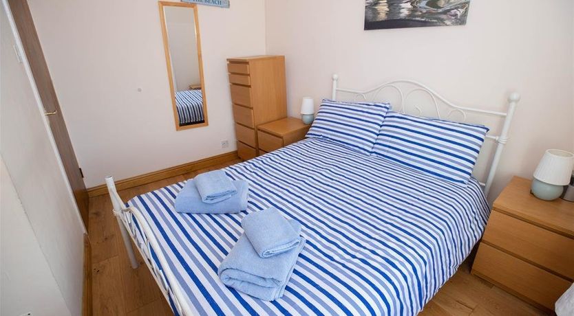 Photo of 3 Bed in Tenby