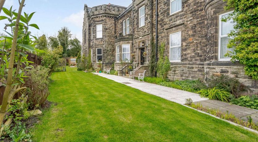 Photo of 9 Bed in Alnwick