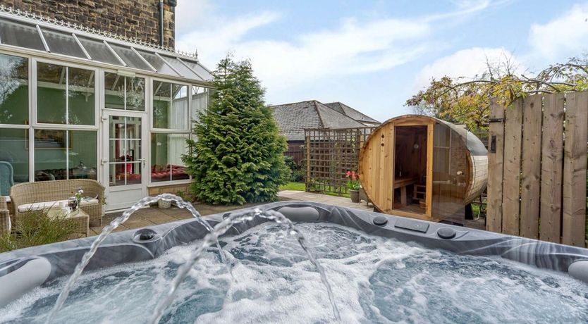 Photo of 9 Bed in Alnwick