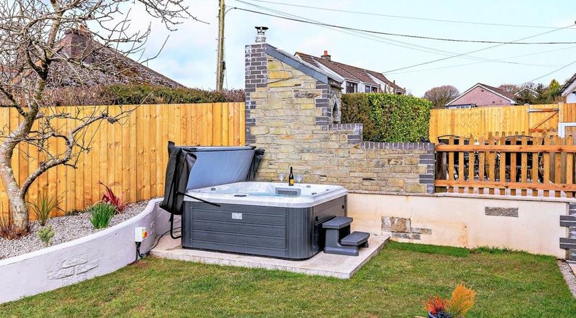 Photo of 4 Bed in Darite