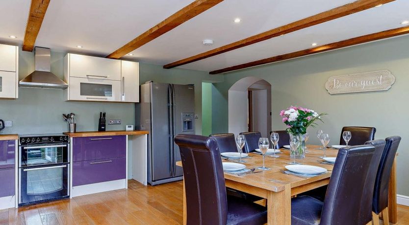 Photo of 4 Bed in Darite