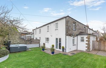 4 Bed in Liskeard Holiday Cottage