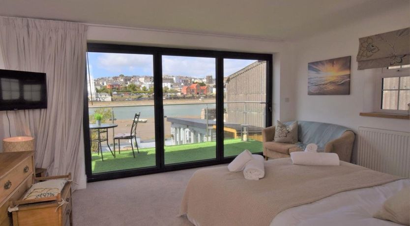 Photo of 3 Bed in Bideford