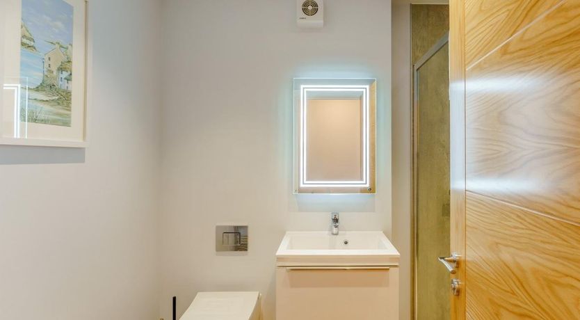 Photo of 2 Bed in Brockenhurst