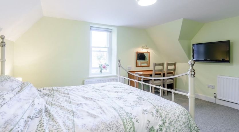 Photo of 2 Bed in Northam