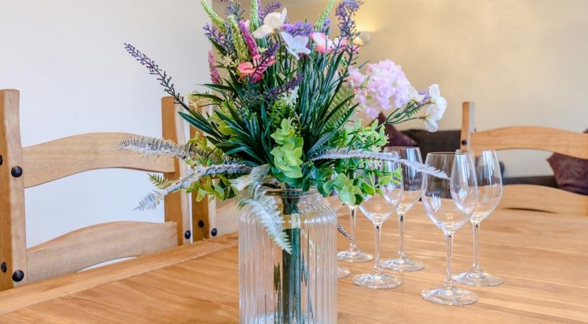 Photo of 3 Bed in Freshwater