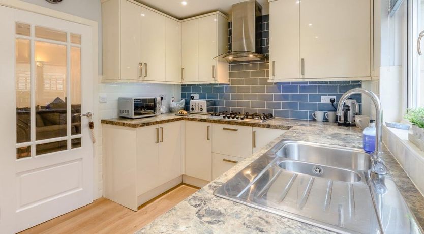 Photo of 3 Bed in Freshwater