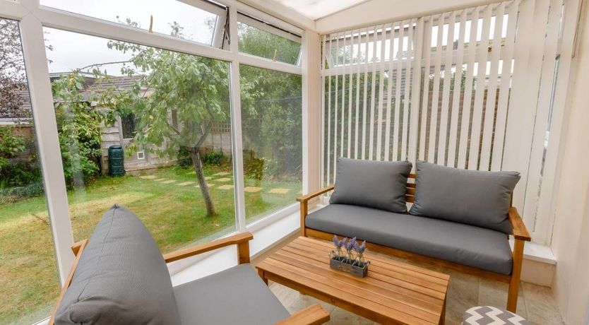 Photo of 3 Bed in Freshwater